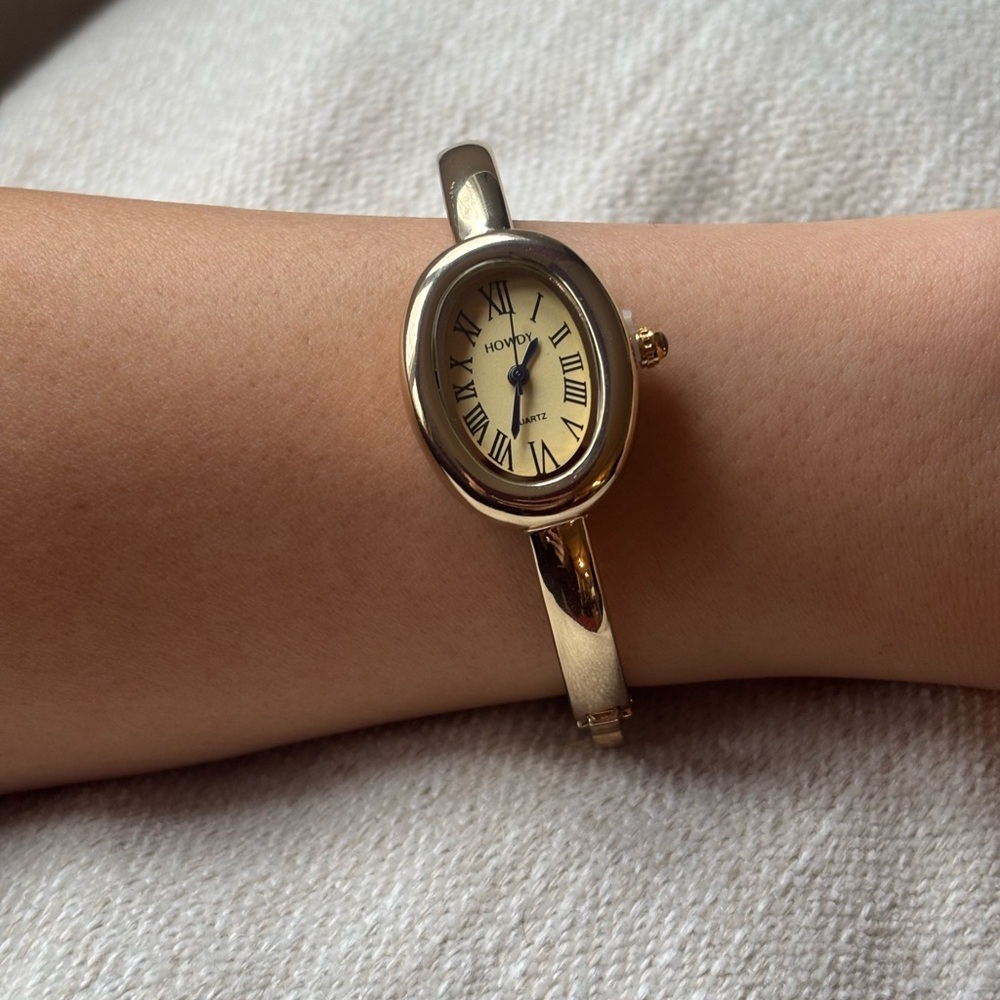 Retro Women's Watch Howdy - Picture 2 of 7